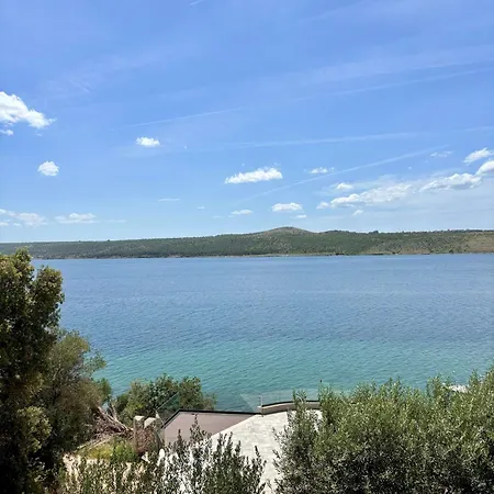 Knezevic * Posedarje